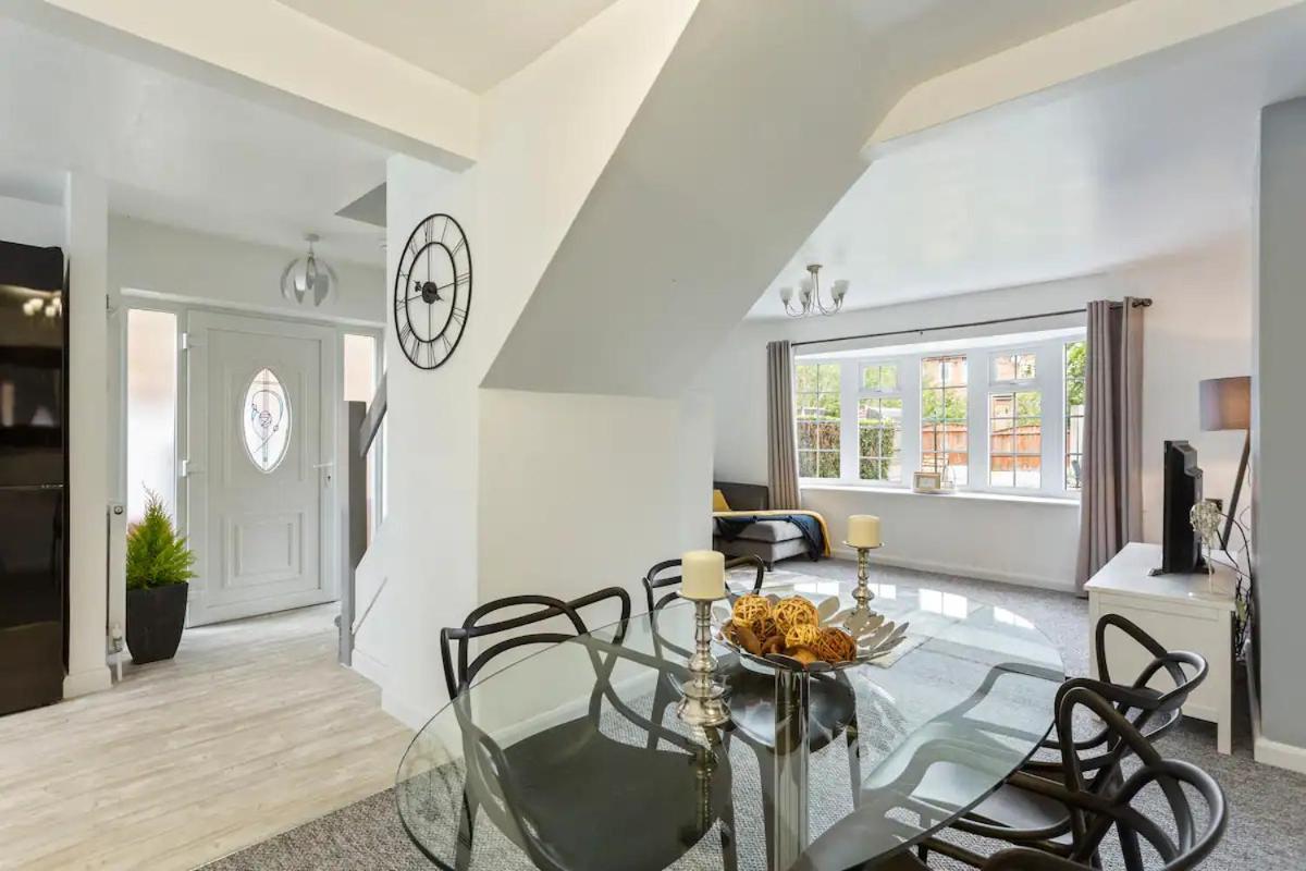 Bright & Spacious With Garden & Parking Nottingham Luaran gambar